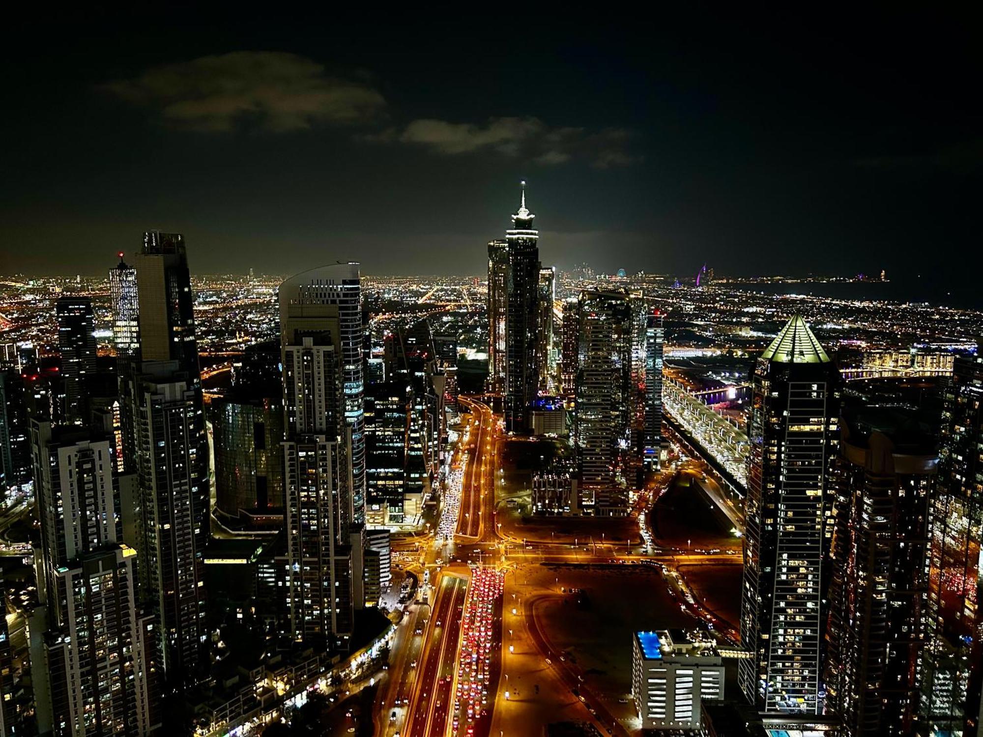 Burj Khalifa Views 2br With Infinity Pool Downtown *